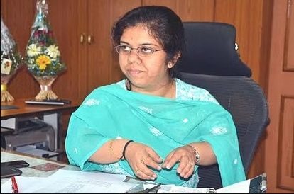 Aarti Dogra IAS case